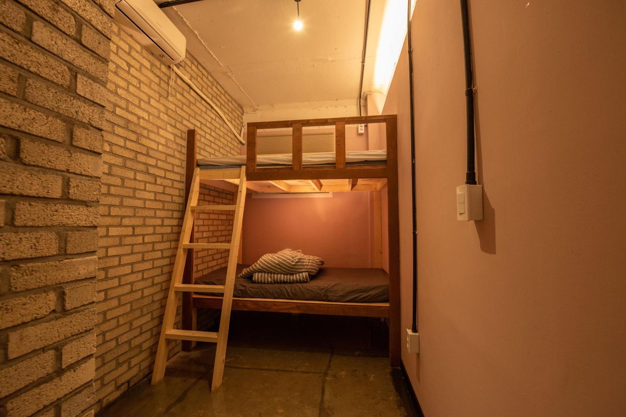 Inno Hostel & Pub Lounge Hongdae Сеул Экстерьер фото