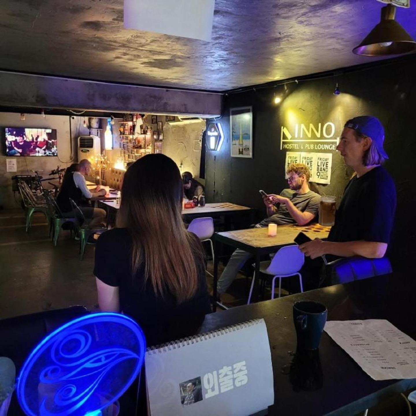 Inno Hostel & Pub Lounge Hongdae Сеул Экстерьер фото