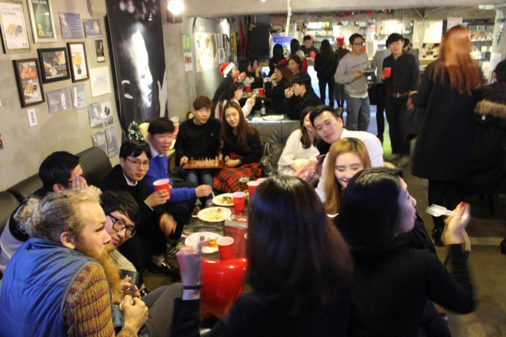 Inno Hostel & Pub Lounge Hongdae Сеул Экстерьер фото