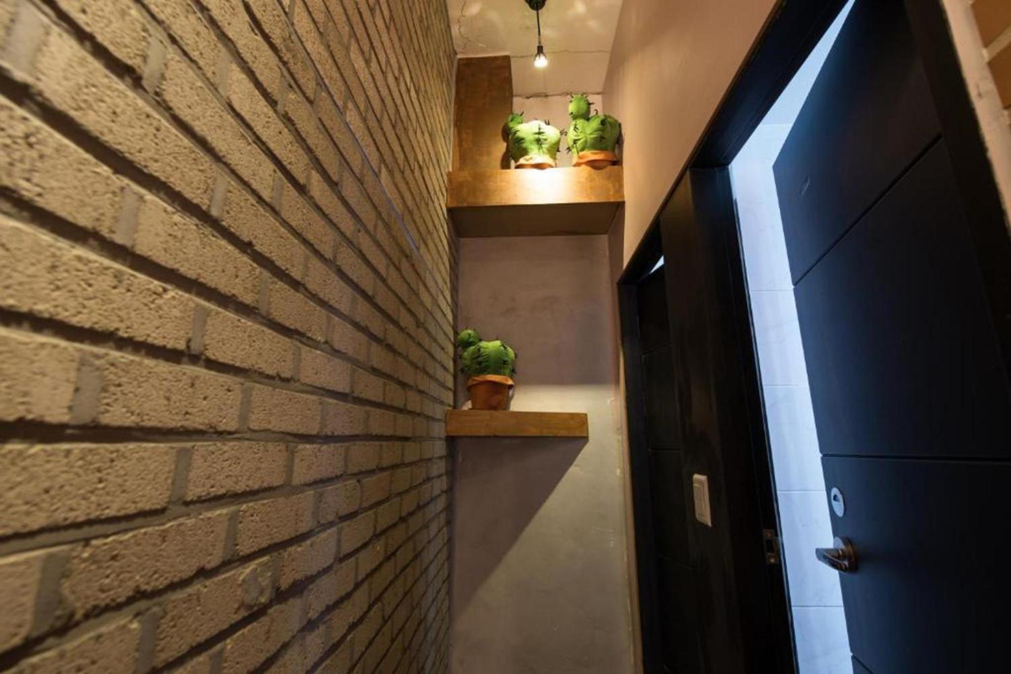 Inno Hostel & Pub Lounge Hongdae Сеул Экстерьер фото