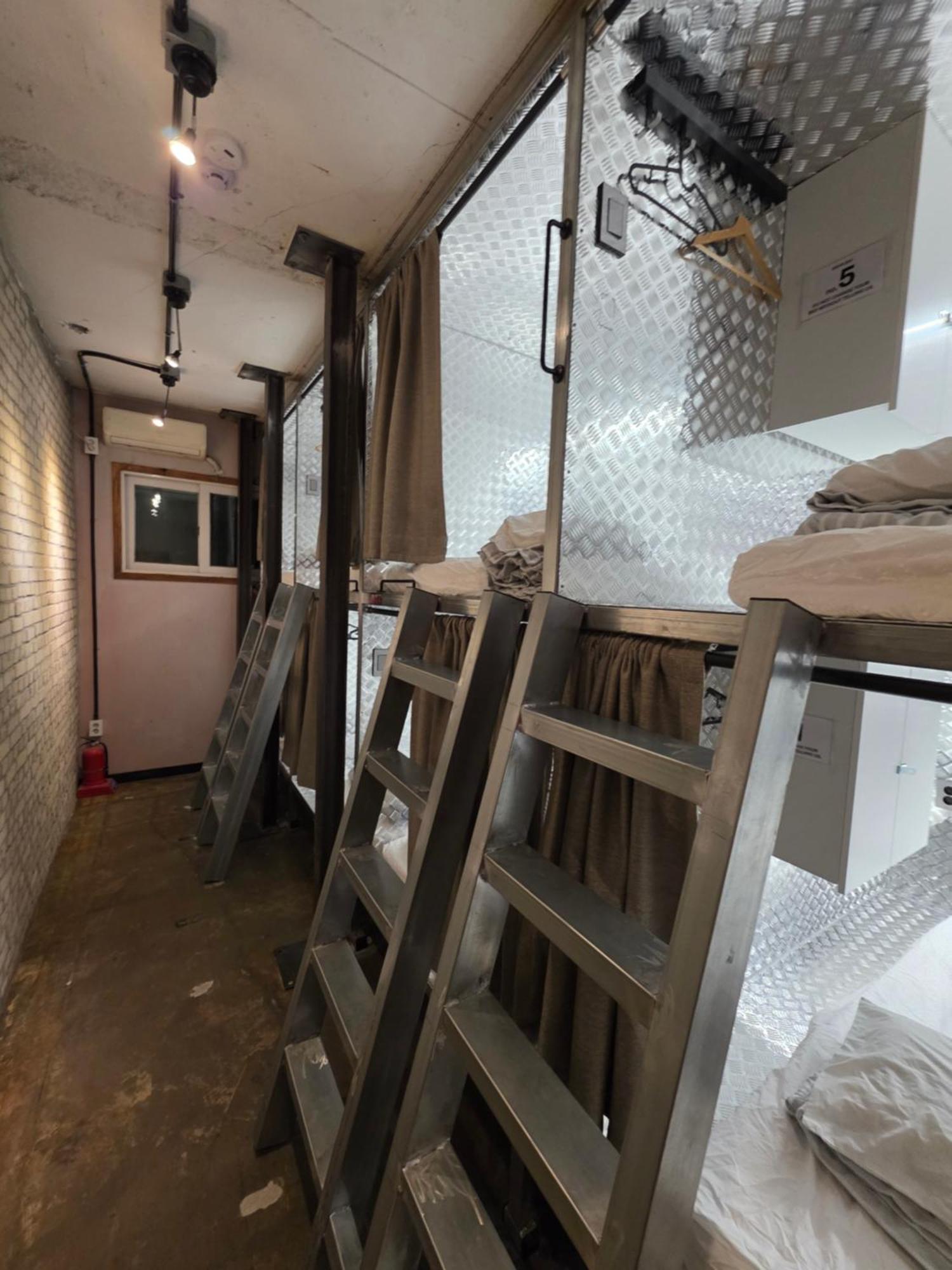 Inno Hostel & Pub Lounge Hongdae Сеул Экстерьер фото